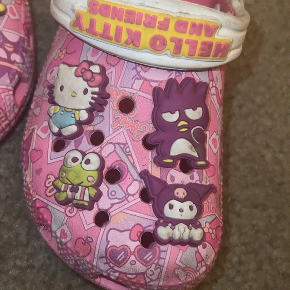 Hello kitty crocs - Picture 7 of 7